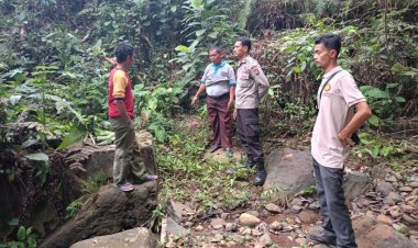 Tampung Keluhan Petani Terkait Kesulitan Air, Kanit Binmas Polsek Jiput bersama BPP Jiput Terjun Kelapangan.