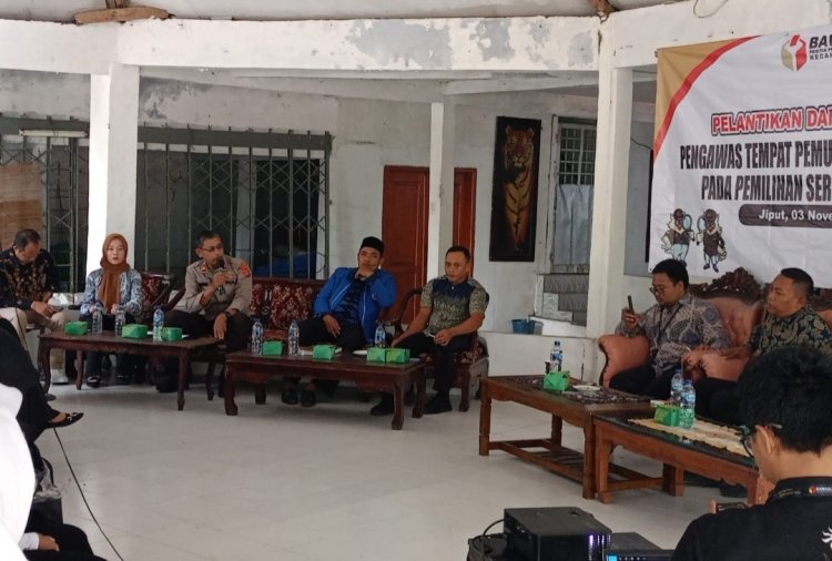 Kapolsek Jiput Polres Pandeglang Hadiri Pelantikan Pengawas TPS di Kecamatan Jiput