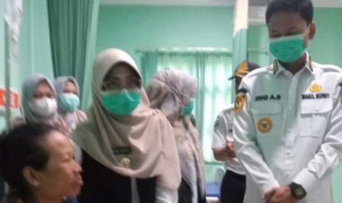 Pasien Cesar, Warga Kurang Mampu Tidak Terdata Di BPJS, Dikunjungi Bupati Beserta Wakil Bupati Pandeglang, Di  RS Berkah Pandeglang