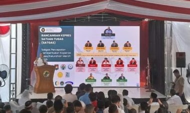 Kunjungan Tiga Menteri Ke Desa Kertasana Pagelaran, Perihal Meninjau Budidaya Ikan Hias Mas Koki. Di Apresiasi DPC AMIRA Pandeglang