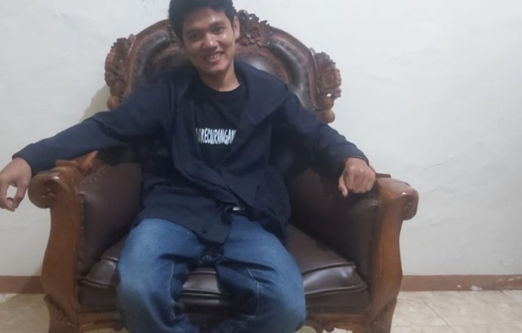 Penjualan Seragam & Dana BOS SMAN 4 Pandeglang Disaol DPC AMIRA Pandglang